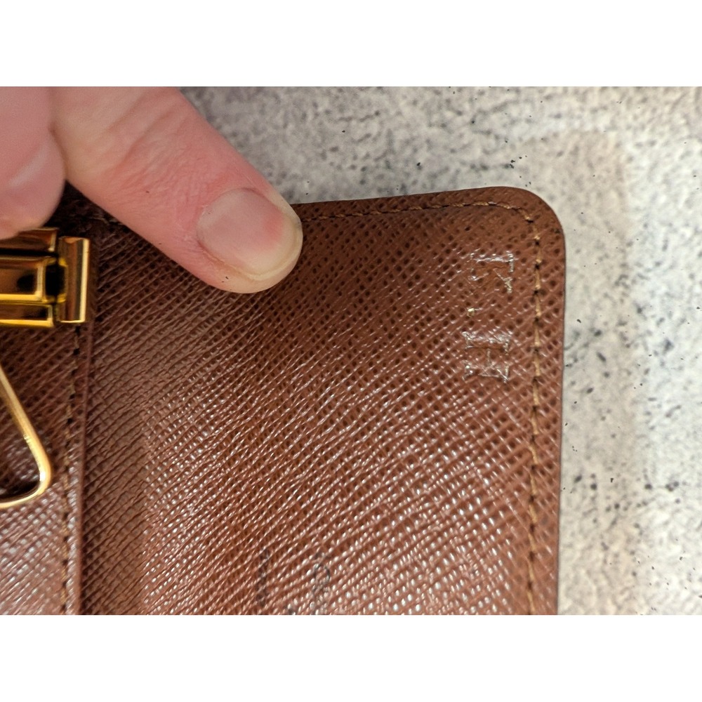 Louis Vuitton Monogram 4‑Key Holder Case Authentic Chipped - Picture 10 of 13